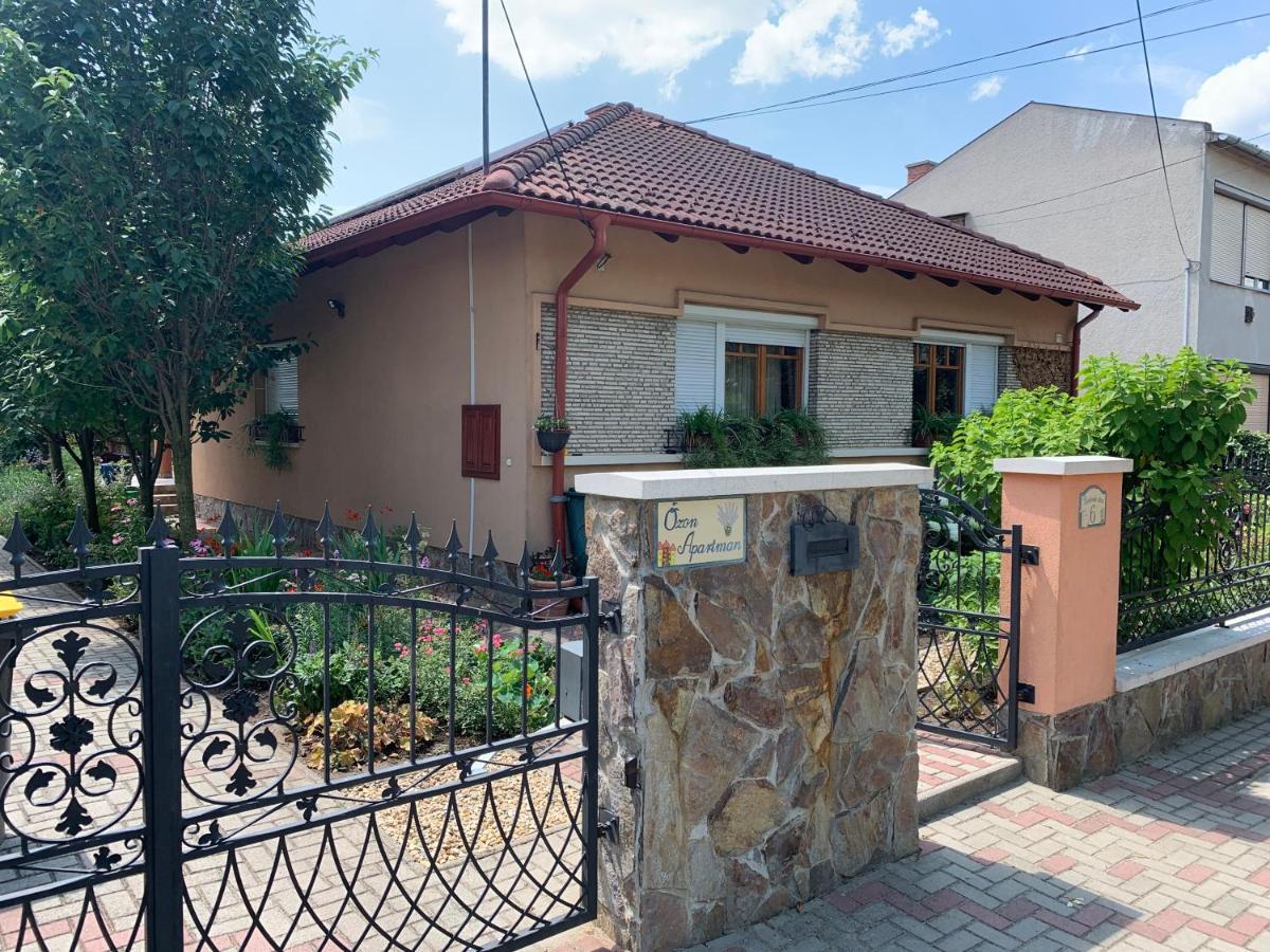 Ozon Apartment Hajdúszoboszló Exterior foto